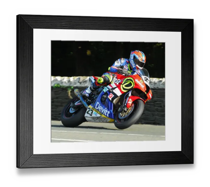 Framed Print : Ivan Lintin (Kawasaki) 2018 Superbike TT