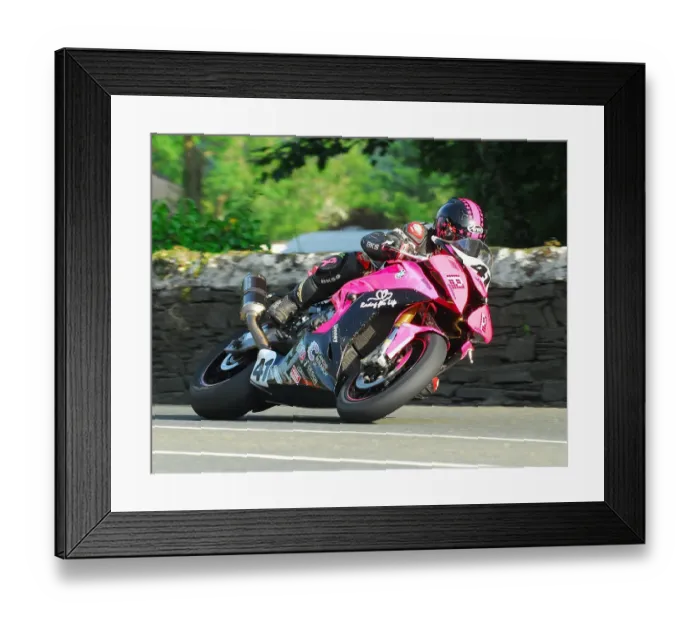 Framed Print : Jamie Williams (Honda) 2018 Superbike TT Framed Print : Jamie Williams (Honda) 2018 Superbike TT
