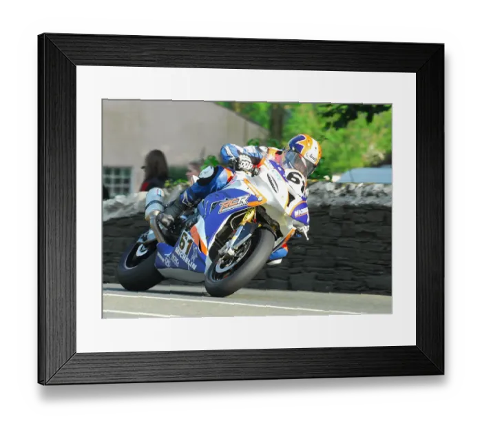 Framed Print : Richard Charlton (BMW) 2018 Superbike TT