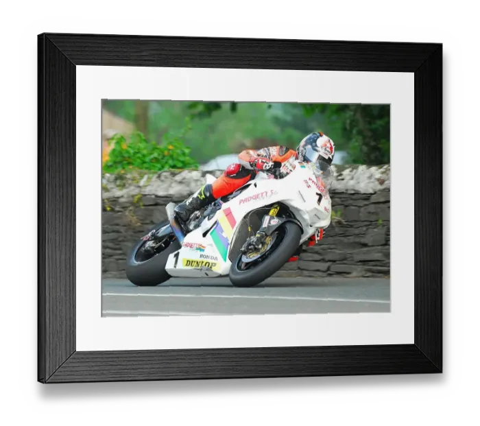 Framed Print : Conor Cummins (Padgett Honda) 2018 Superbike TT
