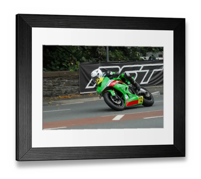 Framed Print : Andy Fenton (Kawasaki) 2015 Senior Manx Grand Prix Framed Print : Andy Fenton (Kawasaki) 2015 Senior Manx Grand Prix