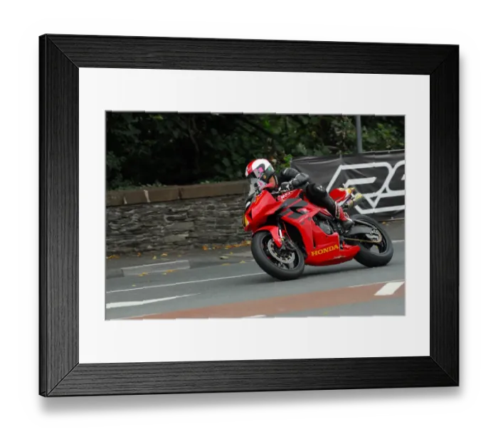 Framed Print : Richard Wilson (Honda) 2015 Senior Manx Grand Prix Framed Print : Richard Wilson (Honda) 2015 Senior Manx Grand Prix