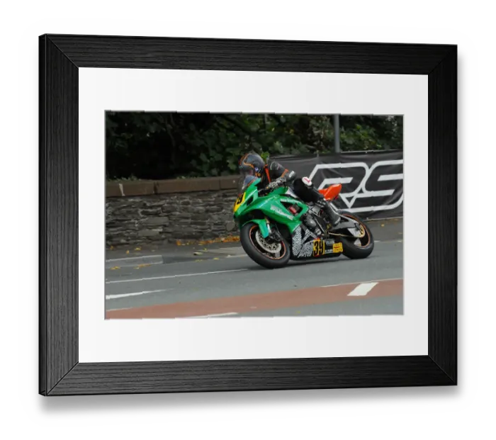 Framed Print : Damian Horan (Suzuki) 2015 Senior Manx Grand Prix Framed Print : Damian Horan (Suzuki) 2015 Senior Manx Grand Prix