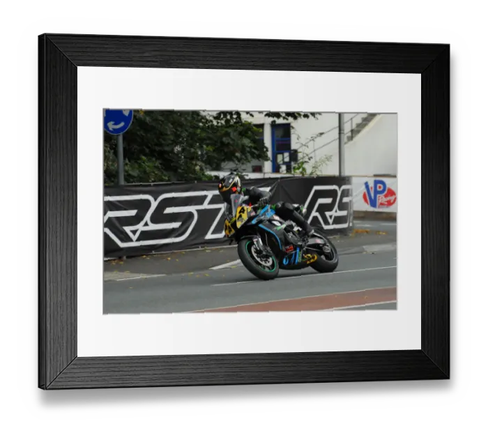 Framed Print : Rob Livesey (Honda) 2015 Senior Manx Grand Prix Framed Print : Rob Livesey (Honda) 2015 Senior Manx Grand Prix
