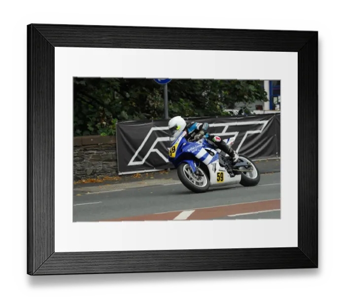 Framed Print : Stephen Smith (Suzuki) 2015 Senior Manx Grand Prix Framed Print : Stephen Smith (Suzuki) 2015 Senior Manx Grand Prix