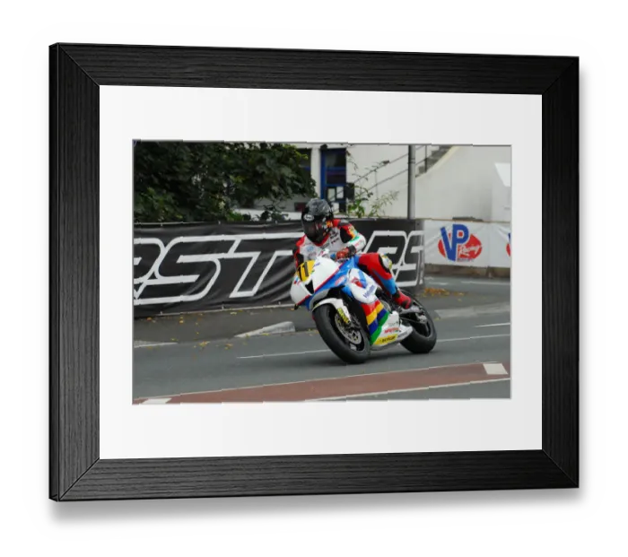 Framed Print : Dean Martin (Honda) 2015 Senior Manx Grand Prix Framed Print : Dean Martin (Honda) 2015 Senior Manx Grand Prix