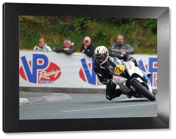Andrew Farrell (Yamaha) 2015 Senior Manx Grand Prix