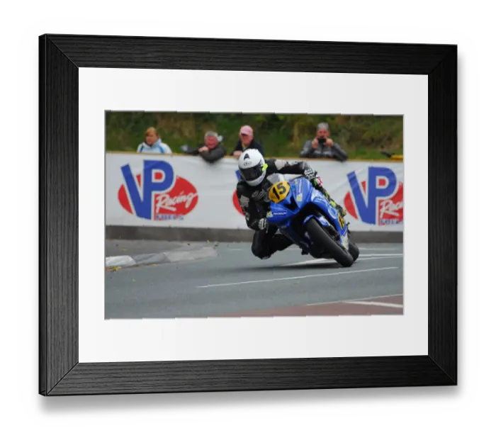 Framed Print : Richard Charlton (Yamaha) 2015 Senior Manx Grand Prix Framed Print : Richard Charlton (Yamaha) 2015 Senior Manx Grand Prix