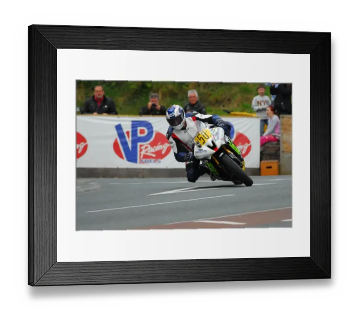 Framed Print : Peter Wilkinson (Yamaha) 2015 Senior Manx Grand Prix
