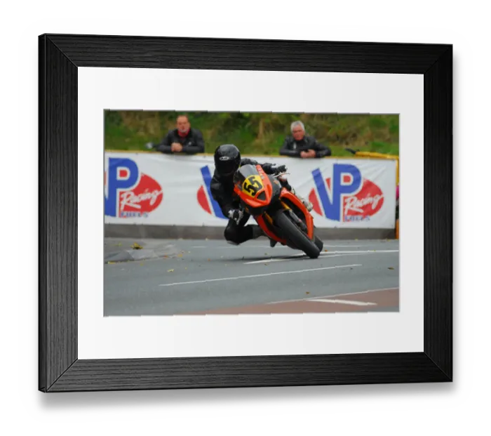 Framed Print : Dan Anderson (Triumph) 2015 Senior Manx Grand Prix