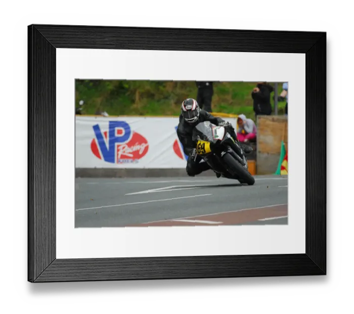 Framed Print : Rodney Little (Yamaha) 2015 Senior Manx Grand Prix Framed Print : Rodney Little (Yamaha) 2015 Senior Manx Grand Prix