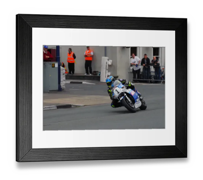 Framed Print : David Johnson (Suzuki) 2015 Formula One Classic TT Framed Print : David Johnson (Suzuki) 2015 Formula One Classic TT