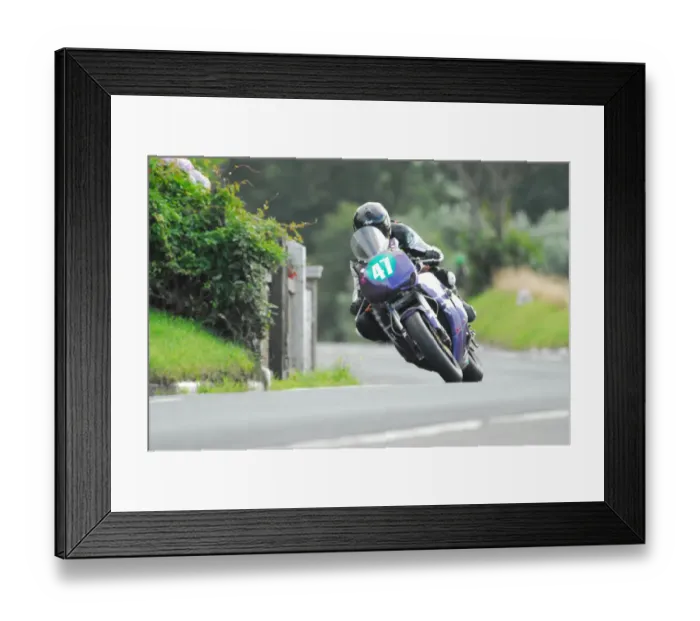 Framed Print : Ali Foster (Kawasaki) 2015 Super Twin Manx Grand Prix Framed Print : Ali Foster (Kawasaki) 2015 Super Twin Manx Grand Prix
