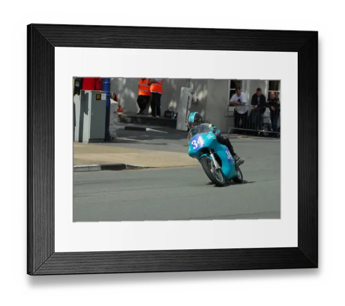 Framed Print : Geoff Bates (Honda) 2015 350 Classic TT Framed Print : Geoff Bates (Honda) 2015 350 Classic TT