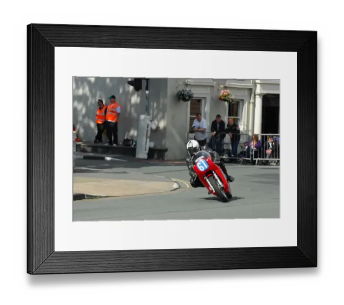 Framed Print : Richard Lambourne (Honda) 2015 350 Classic TT Framed Print : Richard Lambourne (Honda) 2015 350 Classic TT