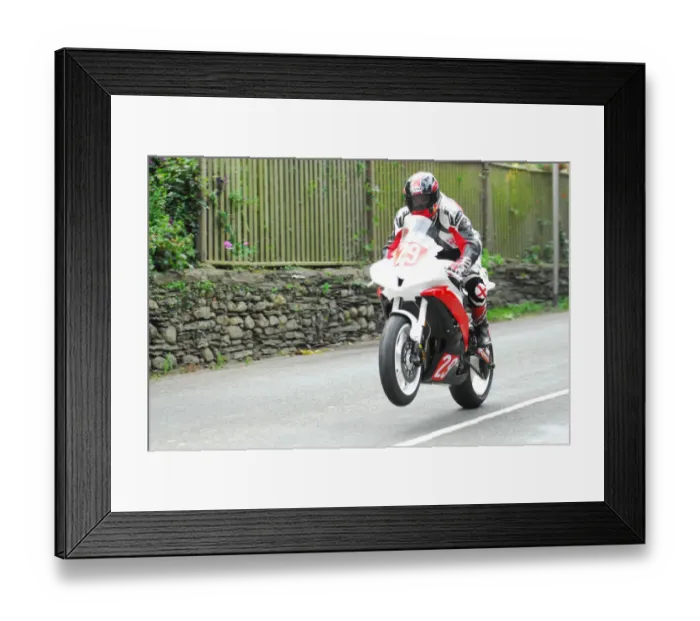 Framed Print : Neil Watson (Yamaha) 2015 Newcomers Manx Grand Prix Framed Print : Neil Watson (Yamaha) 2015 Newcomers Manx Grand Prix