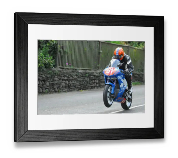 Framed Print : Rob Temple (Kawasaki) 2015 Newcomers Manx Grand Prix Framed Print : Rob Temple (Kawasaki) 2015 Newcomers Manx Grand Prix