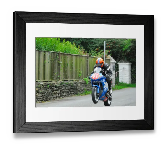 Framed Print : Rob Temple (Kawasaki) 2015 Newcomers Manx Grand Prix Framed Print : Rob Temple (Kawasaki) 2015 Newcomers Manx Grand Prix