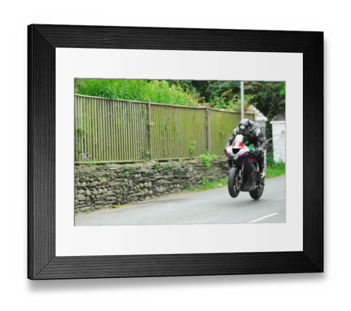 Framed Print : Darren Cooper (Kawasaki) 2015 Newcomers Manx Grand Prix Framed Print : Darren Cooper (Kawasaki) 2015 Newcomers Manx Grand Prix