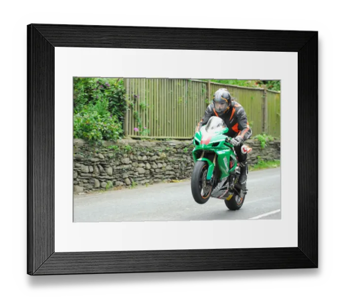 Framed Print : Damian Horan (Suzuki) 2015 Newcomers Manx Grand Prix Framed Print : Damian Horan (Suzuki) 2015 Newcomers Manx Grand Prix