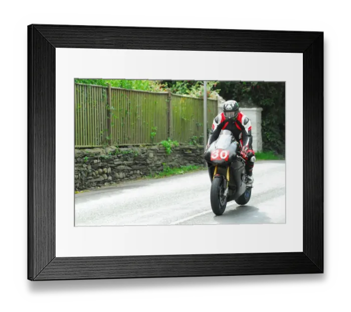 Framed Print : Erik Juus (Aprilia) 2015 Newcomers Manx Grand Prix Framed Print : Erik Juus (Aprilia) 2015 Newcomers Manx Grand Prix