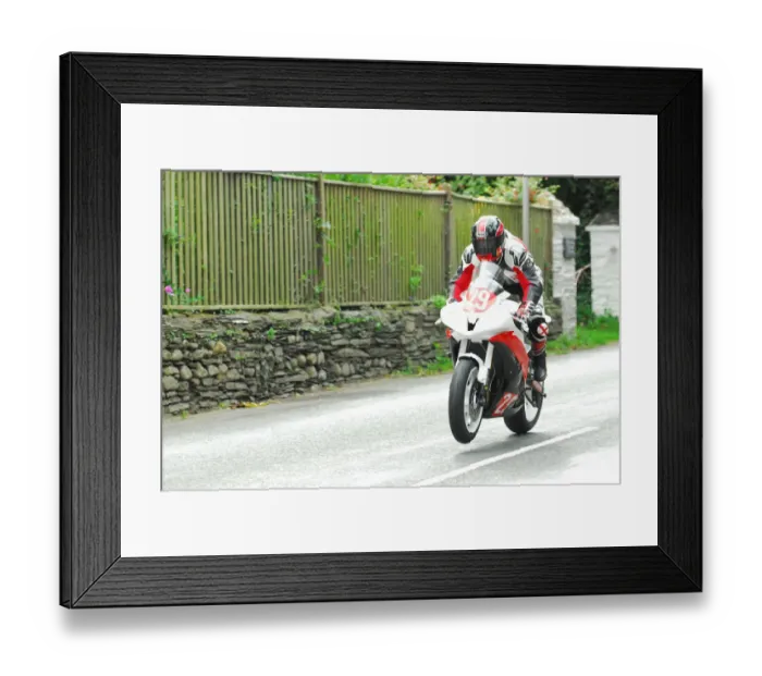 Framed Print : Neil Watson (Yamaha) 2015 Newcomers Manx Grand Prix Framed Print : Neil Watson (Yamaha) 2015 Newcomers Manx Grand Prix