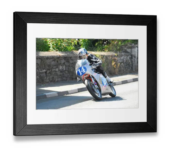 Framed Print : Pete Boast (Honda) 350 Classic TT Framed Print : Pete Boast (Honda) 350 Classic TT