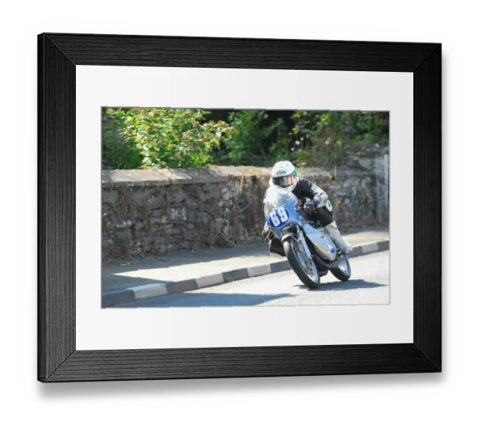 Framed Print : Billy Cummins (Suzuki) 350 Classic TT Framed Print : Billy Cummins (Suzuki) 350 Classic TT