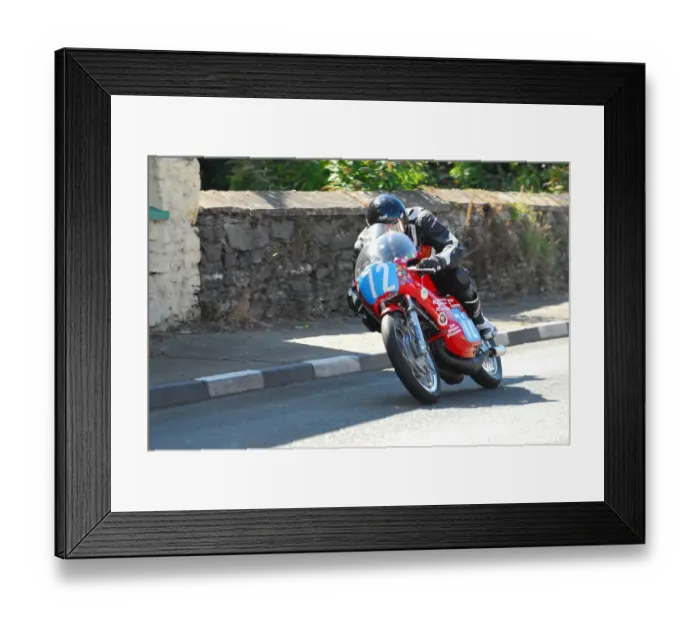 Framed Print : Karl Fox (Suzuki) 350 Classic TT Framed Print : Karl Fox (Suzuki) 350 Classic TT