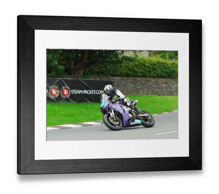 Framed Print : Ali Foster (Kawasaki) Super Twin Manx Grand Prix Framed Print : Ali Foster (Kawasaki) Super Twin Manx Grand Prix
