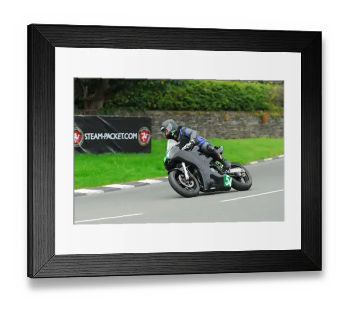 Framed Print : Robert Docker (Suzuki) 2015 Super Twin Manx Grand Prix Framed Print : Robert Docker (Suzuki) 2015 Super Twin Manx Grand Prix