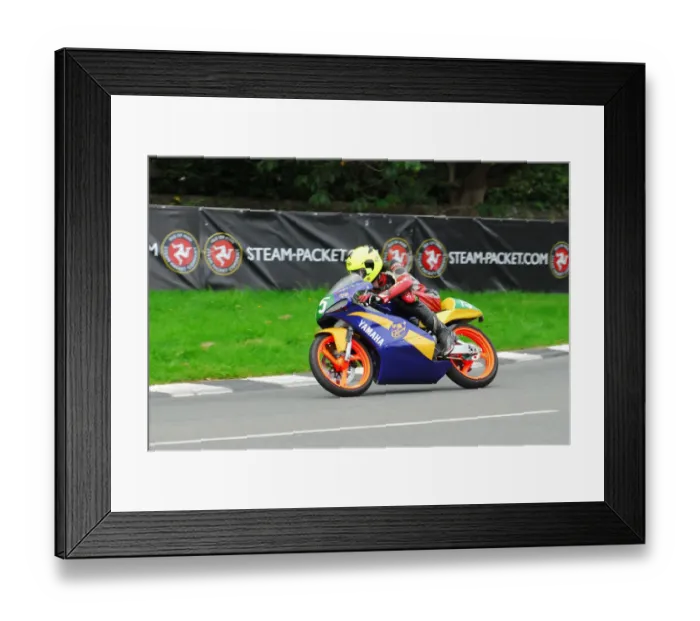 Framed Print : Adrian Morris (Yamaha) 2015 Lightweight Manx Grand Prix Framed Print : Adrian Morris (Yamaha) 2015 Lightweight Manx Grand Prix