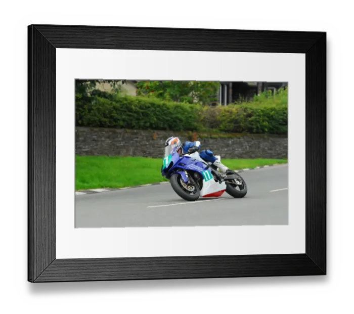 Framed Print : Barry Furber (Suzuki) 2015 Super Twin Manx Grand Prix Framed Print : Barry Furber (Suzuki) 2015 Super Twin Manx Grand Prix