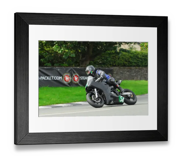 Framed Print : Robert Docker (Suzuki) 2015 Lightweight Manx Grand Prix Framed Print : Robert Docker (Suzuki) 2015 Lightweight Manx Grand Prix
