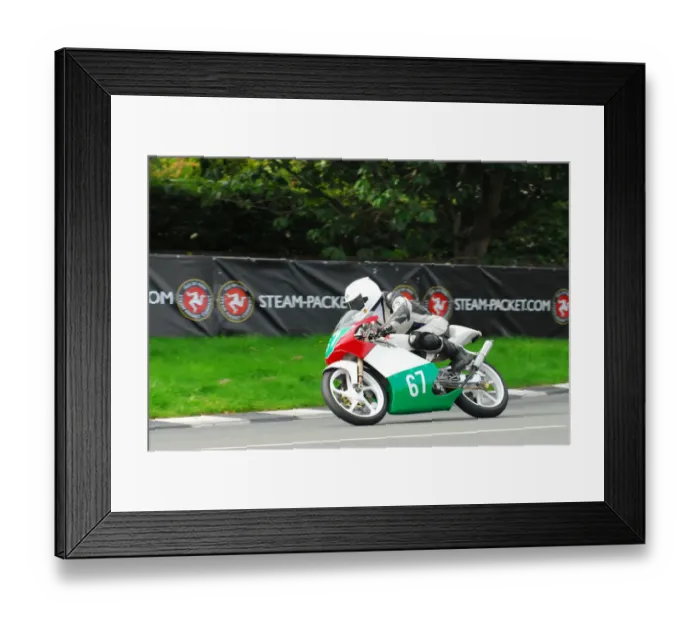 Framed Print : Tom Snow (Honda) 2015 Lightweight Manx Grand Prix Framed Print : Tom Snow (Honda) 2015 Lightweight Manx Grand Prix