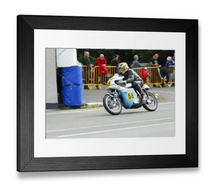 Framed Print : Ian Bainbridge (Norton) 2015 Senior Classic TT Framed Print : Ian Bainbridge (Norton) 2015 Senior Classic TT