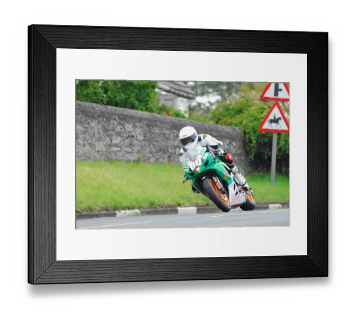 Framed Print : Jim Barnett (Suzuki) 2015 Junior Manx Grand Prix Framed Print : Jim Barnett (Suzuki) 2015 Junior Manx Grand Prix