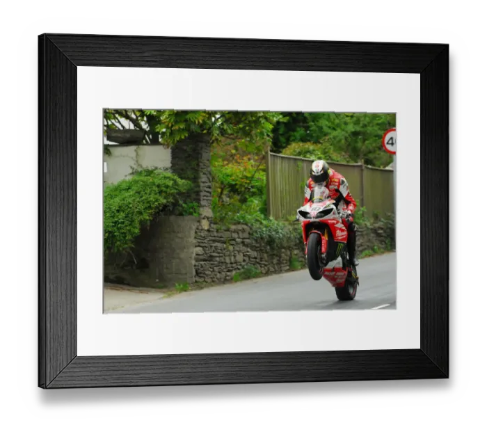 Framed Print : Conor Cummins (Yamaha) 2013 Superbike TT Framed Print : Conor Cummins (Yamaha) 2013 Superbike TT
