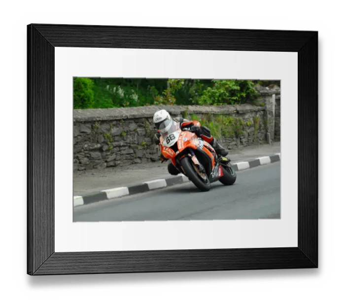 Framed Print : Jonathan Howarth (Kawasaki) 2013 Superbike TT Framed Print : Jonathan Howarth (Kawasaki) 2013 Superbike TT