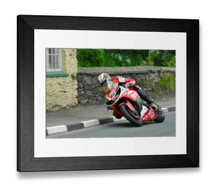 Framed Print : Conor Cummins (Yamaha) 2013 Superbike TT Framed Print : Conor Cummins (Yamaha) 2013 Superbike TT