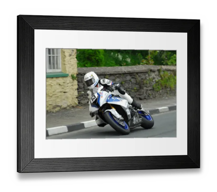 Framed Print : Steve Mercer (BMW) 2013 Superbike TT