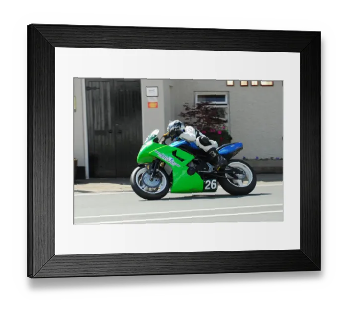 Framed Print : Ian Pattinson (Kawasaki) 2013 Lightweight TT Framed Print : Ian Pattinson (Kawasaki) 2013 Lightweight TT