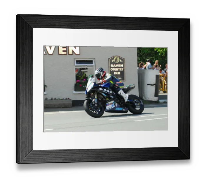 Framed Print : Alastair Bayley (Suzuki) 2013 Lightweight TT Framed Print : Alastair Bayley (Suzuki) 2013 Lightweight TT
