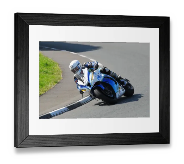 Framed Print : Dean Harrison (Kawasaki) 2013 Senior TT Framed Print : Dean Harrison (Kawasaki) 2013 Senior TT