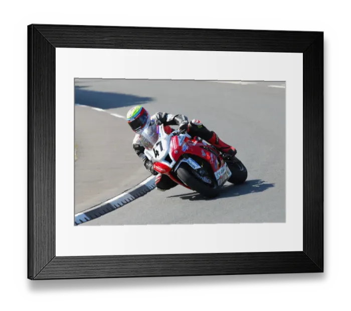 Framed Print : Jamie Hamilton (Kawasaki) 2013 Senior TT Framed Print : Jamie Hamilton (Kawasaki) 2013 Senior TT
