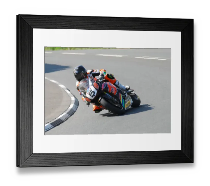 Framed Print : Bruce Anstey (Honda) 2013 Senior TT Framed Print : Bruce Anstey (Honda) 2013 Senior TT