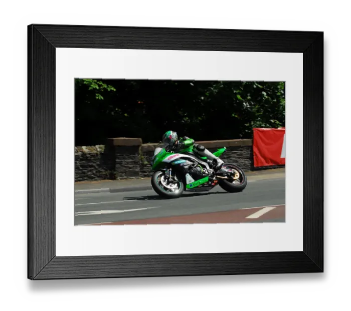 Framed Print : James Hillier (Kawasaki) 2013 Supersport TT Framed Print : James Hillier (Kawasaki) 2013 Supersport TT