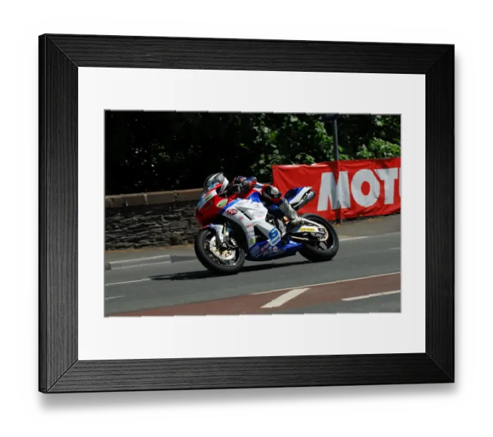 Framed Print : Michael Dunlop (Honda) 2013 Supersport TT Framed Print : Michael Dunlop (Honda) 2013 Supersport TT