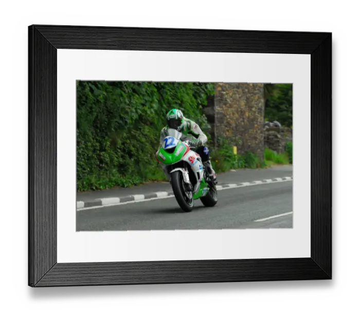 Framed Print : Robert Wilson (Kawasaki) 2013 Supersport TT Framed Print : Robert Wilson (Kawasaki) 2013 Supersport TT