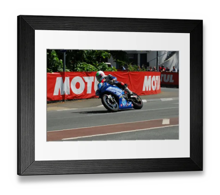 Framed Print : Paul Owen (Yamaha) 2013 Supersport TT Framed Print : Paul Owen (Yamaha) 2013 Supersport TT